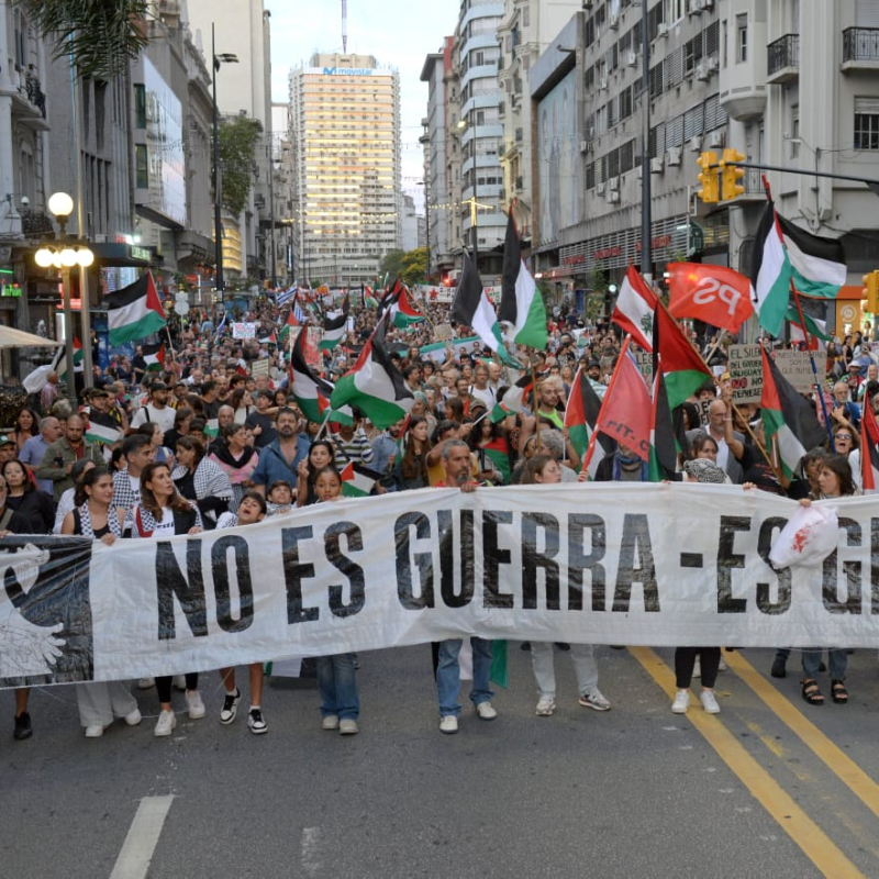 Miles de uruguayos y uruguayas marcharon contra el genocidio en ...